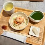 「燻製鮭漬け」と「柚子燻製茶」(茶寮FUKUCHA(茶寮ふくちゃ)  )