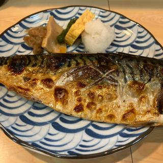 鯖塩焼き定食(季節料理 末ぜん(すえぜん))