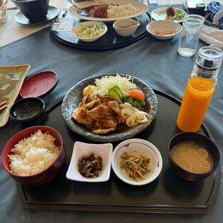 しょうが焼き定食