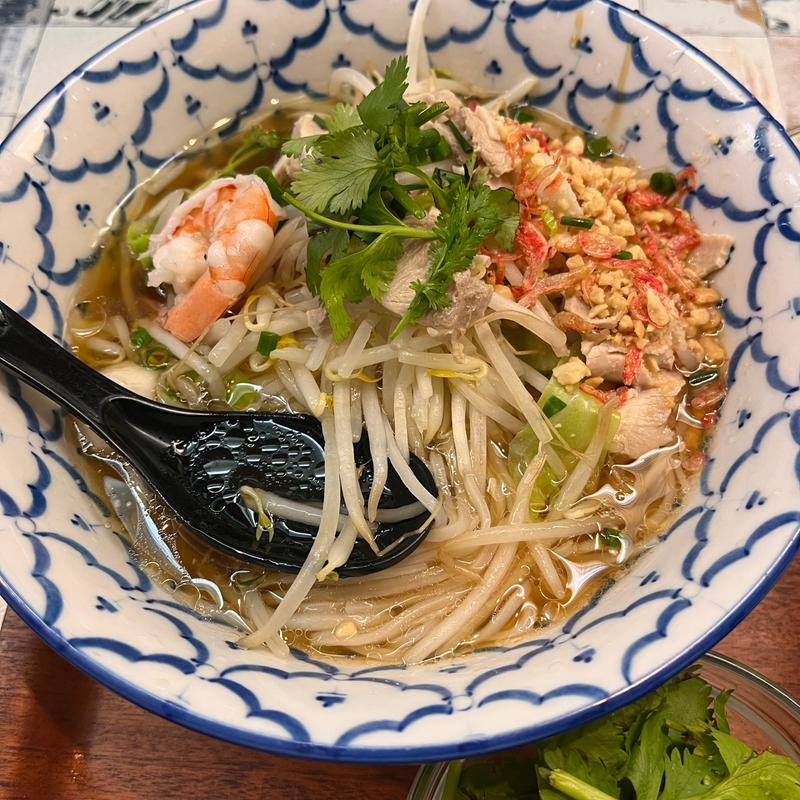 あっさりタイ醤油ラーメン(ティーヌン大手町店)