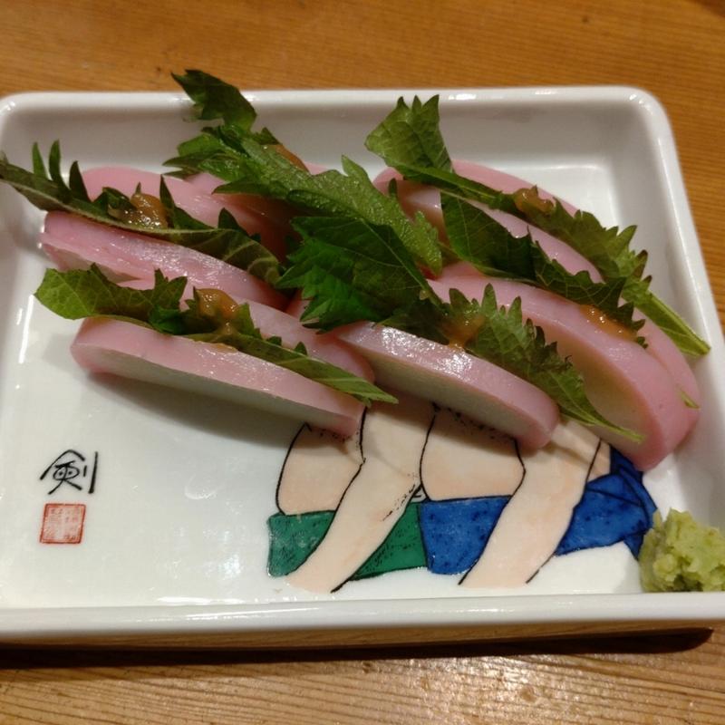 梅肉と大葉の板わさ(おさかな心技体)