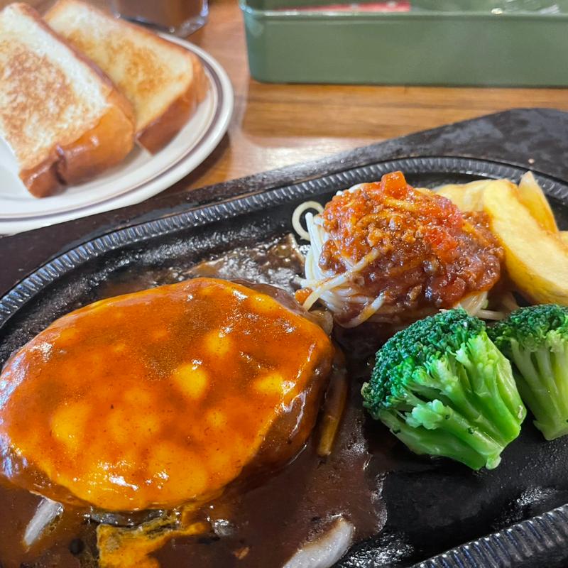 チーズハンバーグステーキ(レストラン ふりっぱー )