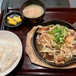 豚スタミナ焼肉定食