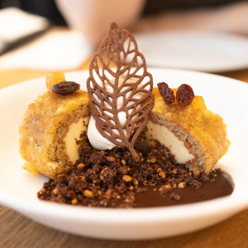 ショムロー風デザート(「ミシュカ」キッチン＆バー)