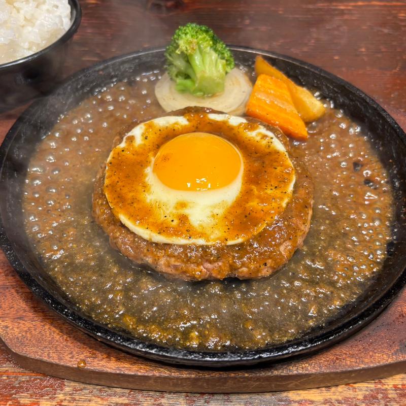 ハンバーグステーキセット+目玉焼き(札幌牛亭 南池袋店 )