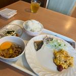 朝食ビュッフェ