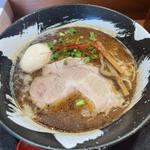 鶏白湯 黒 味玉
