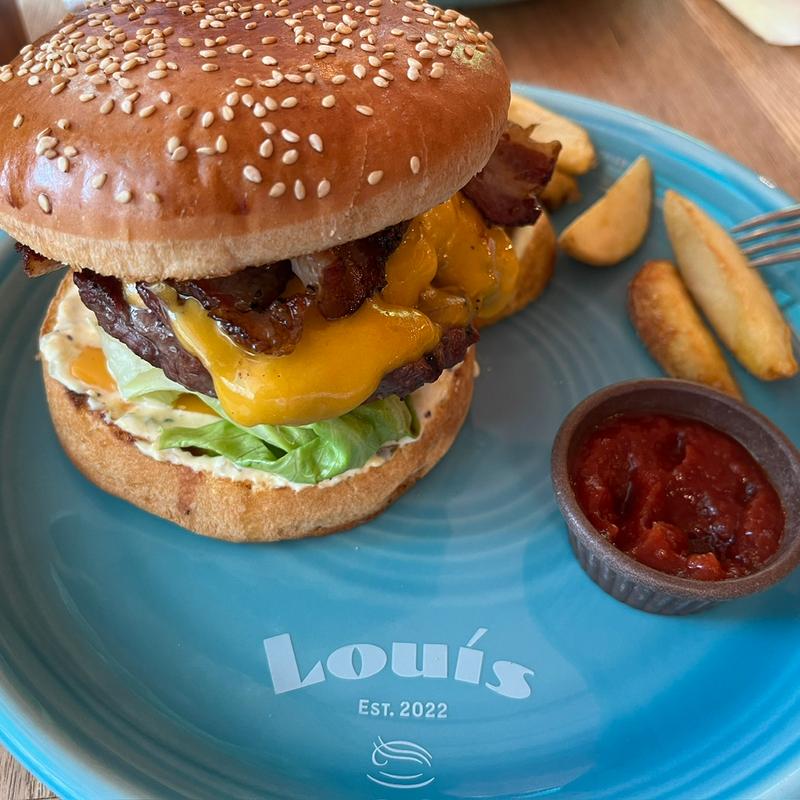(Louis Hamburger Restaurant ルイス ハンバーガーレストラン)