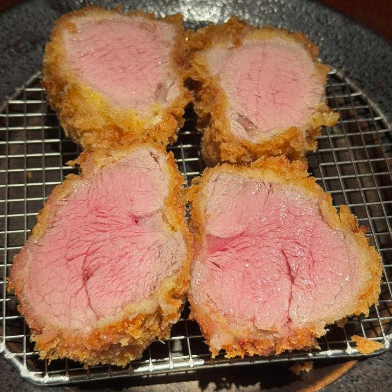 米澤豚一番育ち　特上ヒレ(とんかつ ここまでやるか。)