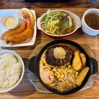 グリルハンバーグ&エビフライのセット