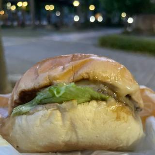 絶品チーズバーガー