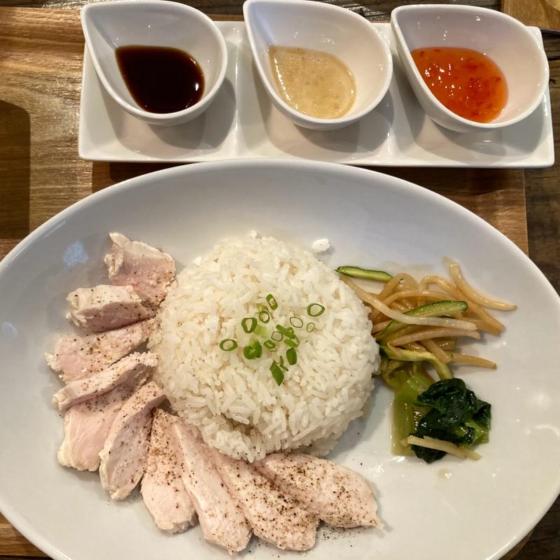 チキンライス(FIVE EIGHT KAFE AO)