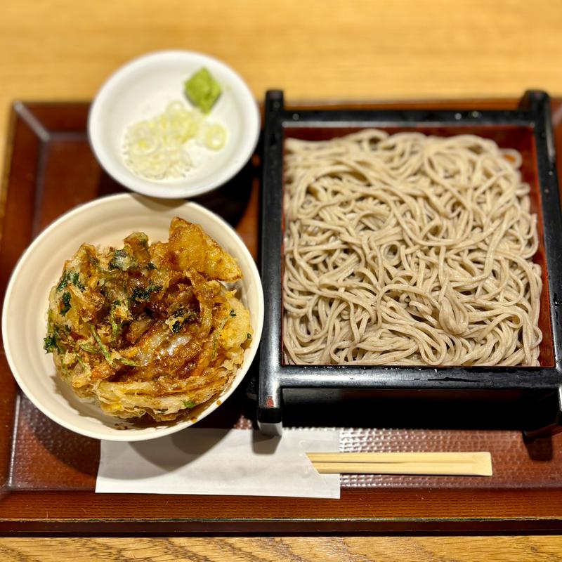 助六かき揚げ丼(江戸切り 助六そば ぬる燗佐藤)