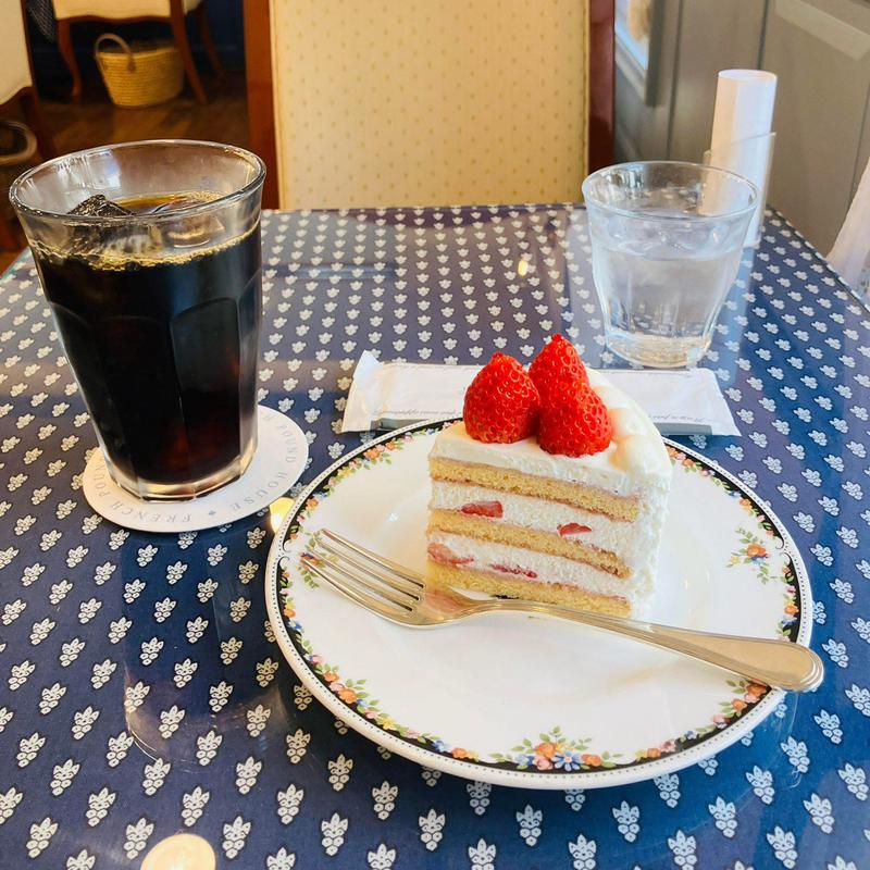 苺のショートケーキ アイスコーヒー(フレンチ パウンド ハウス 大和郷本店 （FRENCH POUND HOUSE）)