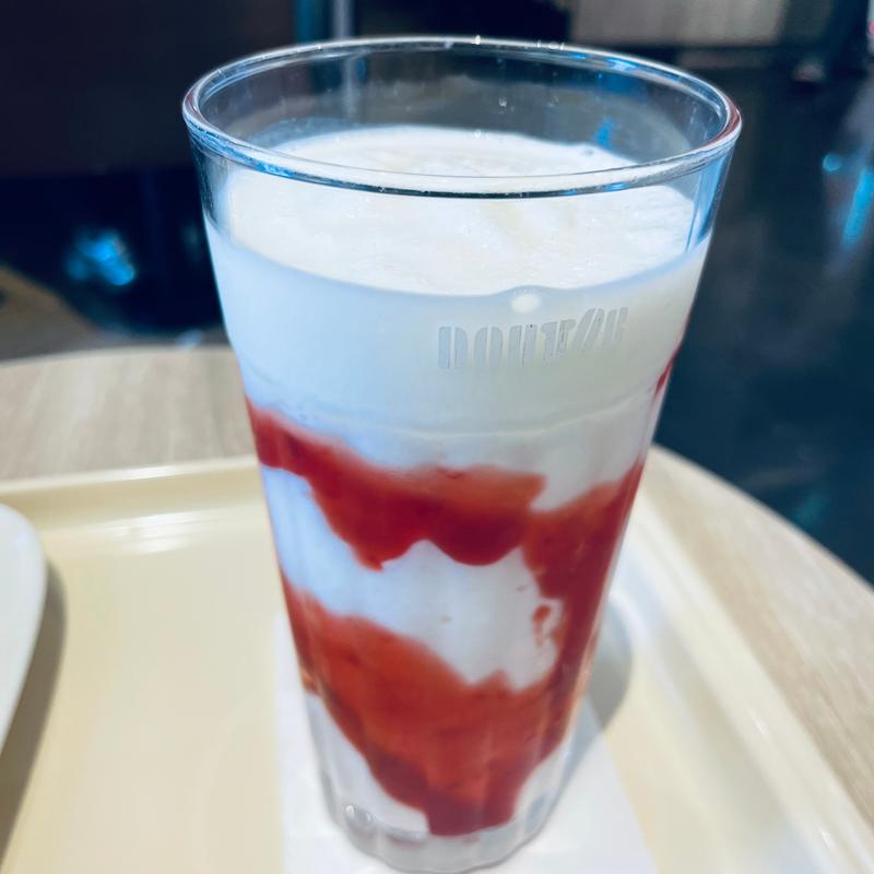 ヨーグルン  ブラッドオレンジ(ドトールコーヒーショップ グランエミオ所沢店)