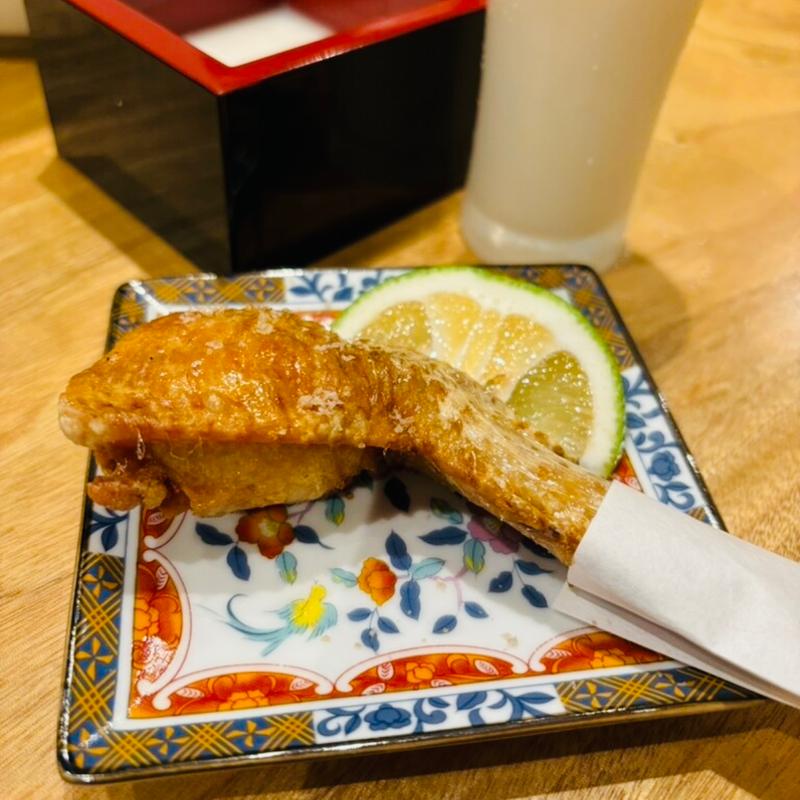 地鶏手羽唐(食堂しおとさけ)