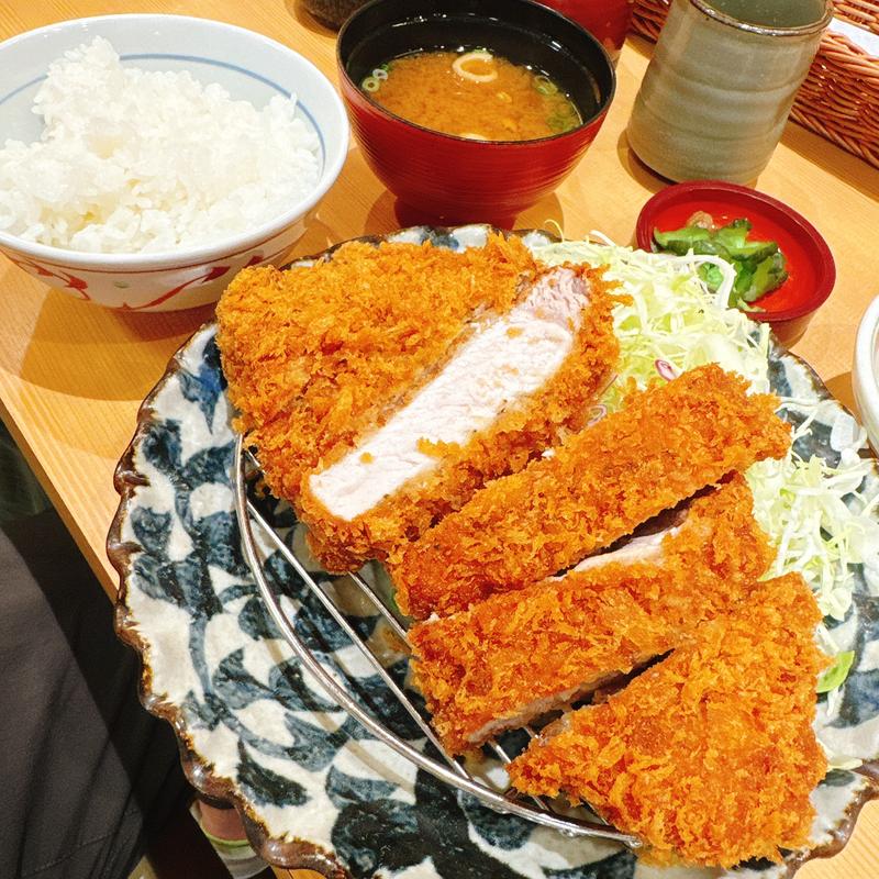 熟成ロースかつ善300g(厚切りとんかつよし平 岩出中迫店)
