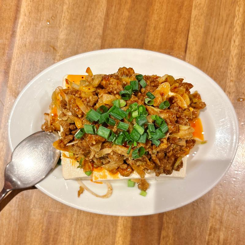 タンタン肉味噌冷奴(中華そばと酒 彩華)