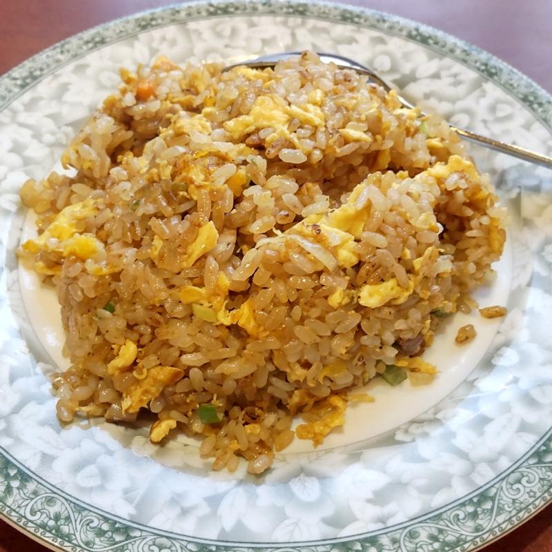 五目チャーハン(中華料理 福源 仲通店)