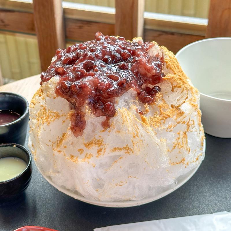 かき氷 国産あずきときな粉(氷と餡と餅 をちみづ)