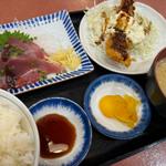 カツオとエビフライ定食
