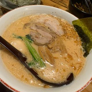 黒ラーメン　しょうゆ