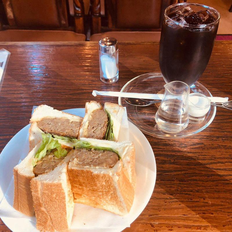 ハンバーグトースト アイスコーヒー(珈琲専科 ヨーロピアン)