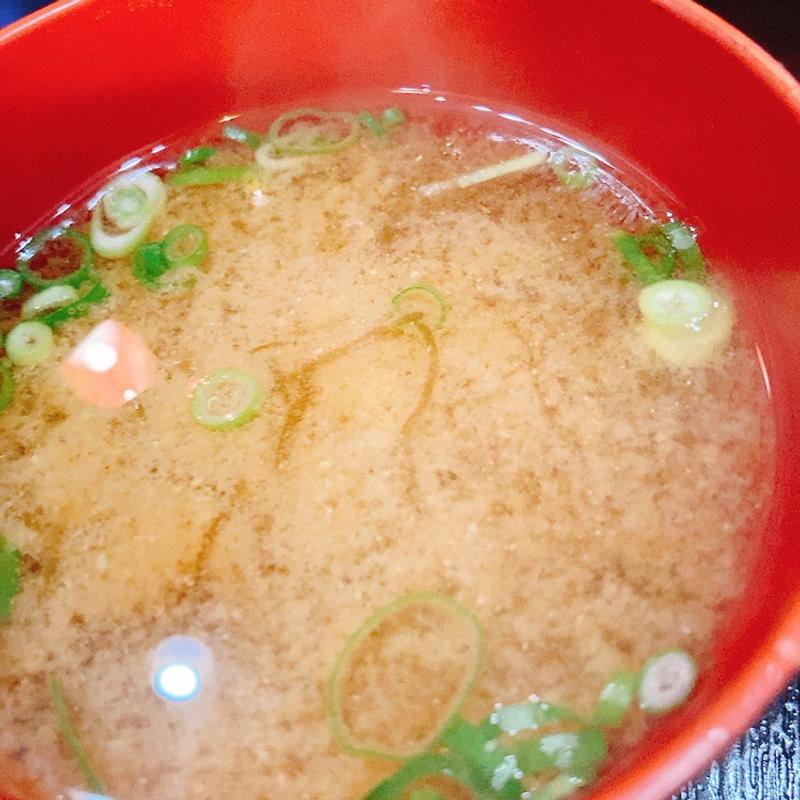味噌汁(かすとじ丼定食)(あおい食堂)