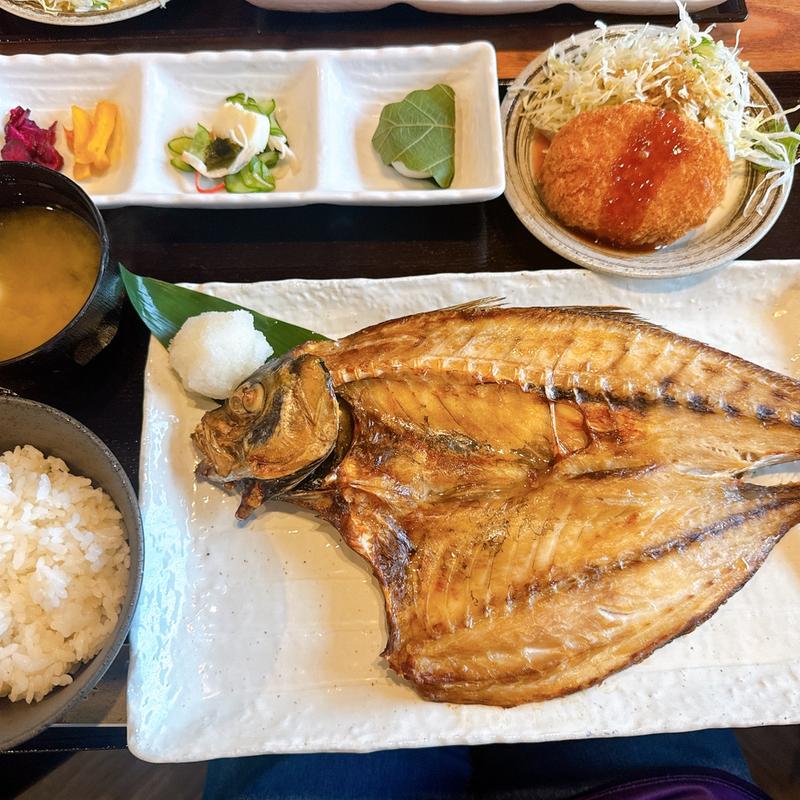 トロあじ(特大)定食(春夏秋冬)