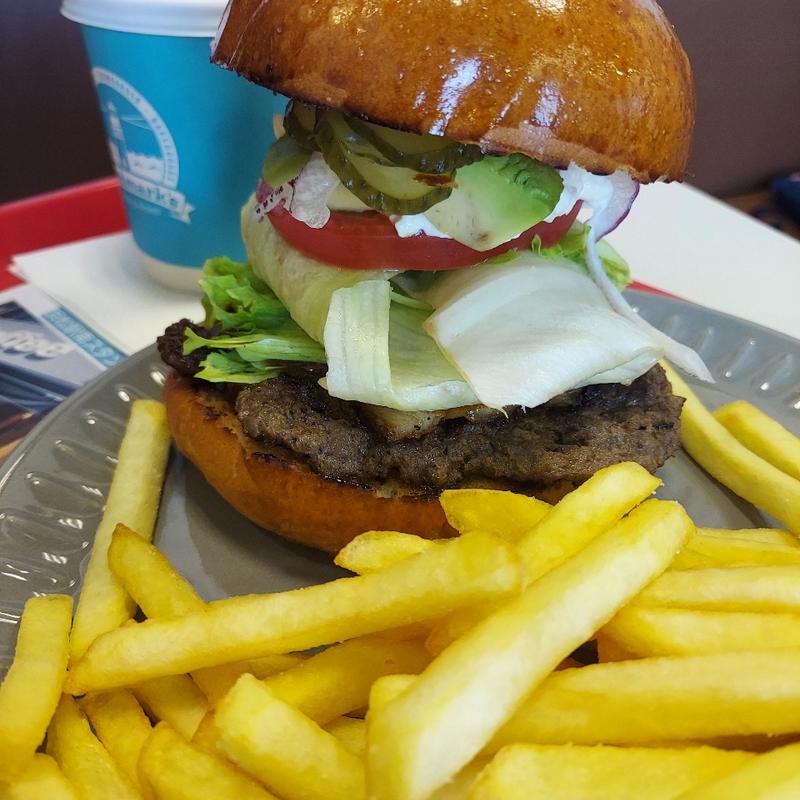 (Landmark’s Coffee&Baker)