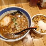 双麺ラーメン醤油
