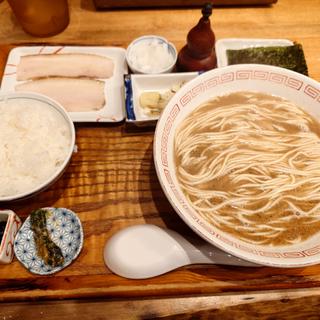 (炭火焼濃厚中華そば 大覇道)