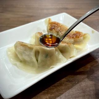 餃子セット(玉泉亭 横浜ポルタ店 （ギョクセンテイ）)