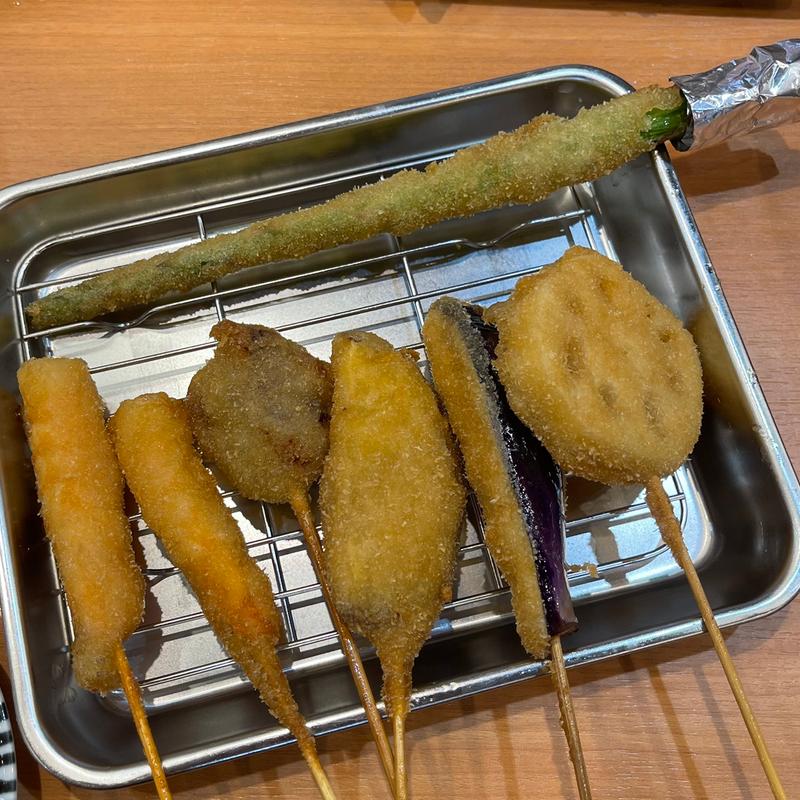 串カツ(牛、えび、れんこん、さつまいも、アスパラ、なす)(大衆串かつ酒場なかむら 福島店)