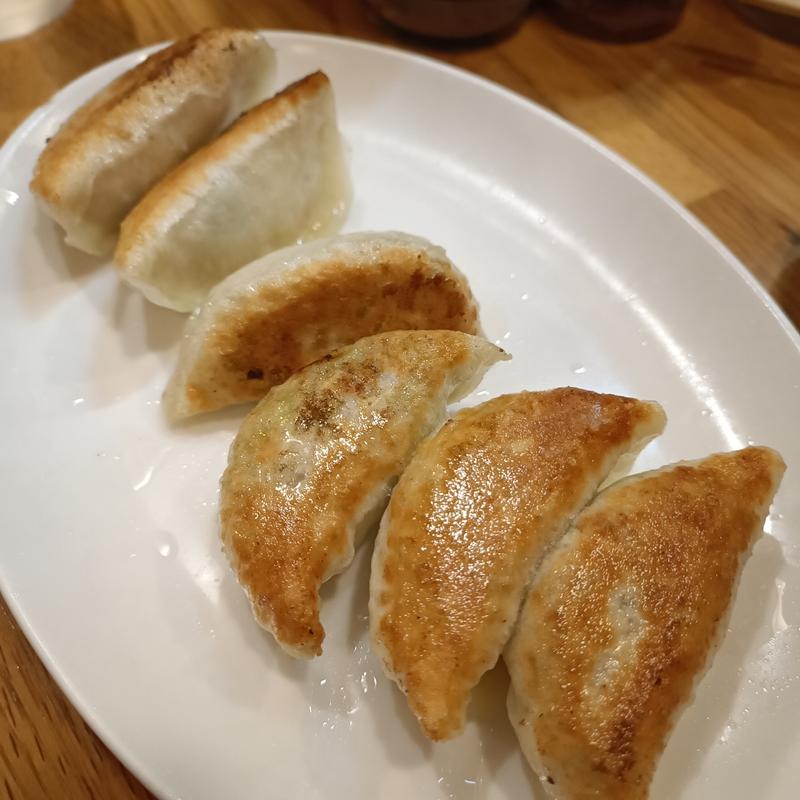 焼餃子（8個）(餃子会館 （ぎょうざかいかん）)