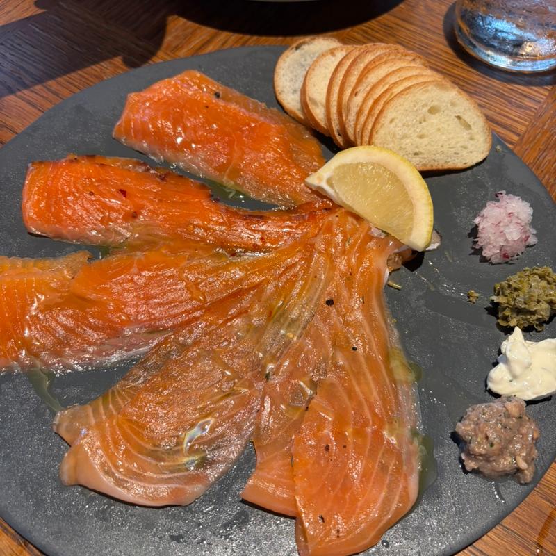 (QUAYS pacific grill(キーズ パシフィック グリル))