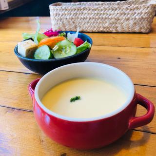 ランチスープ & サラダ