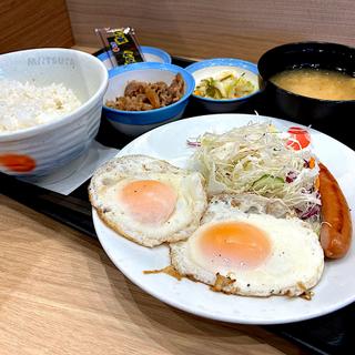 ソーセージエッグW定食(ミニ牛皿)