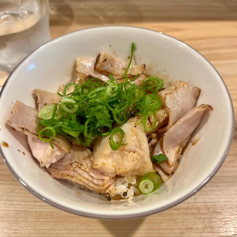 鶏とローストポークのバターご飯(鶏谷 （トリタニ）)