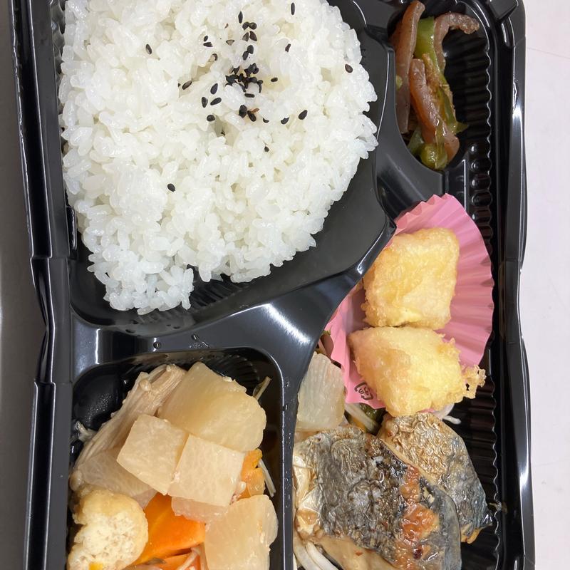 👦日替わりランチ　さわらの甘酢あんかけ(テイクアウト&デリ musha)