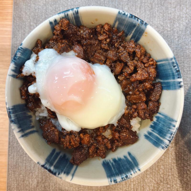 温玉肉みそ丼(中華SOBA惠ばら)