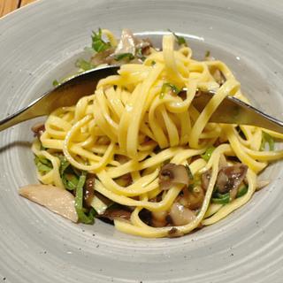 パスタランチ(キノコと大葉の和風醤油)