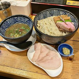冷やしニボ生姜つけ麺 大 伊勢赤とりの鶏チャーシュー