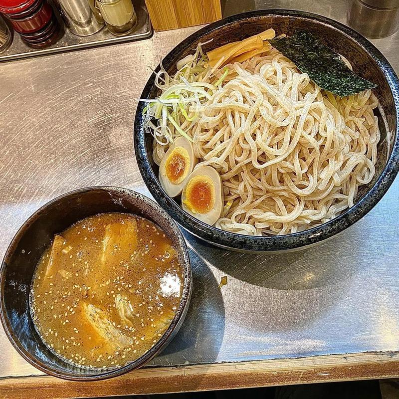 チャーシューつけ麺 特大(麺3玉)750g(らぁ麺や続-TSUZUKU-)