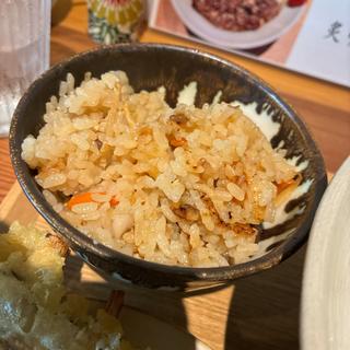 博多ごぼう天うどん　かしわ飯　小