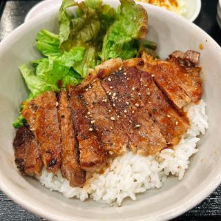 サーロインステーキ丼