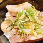 牛コウネ炙り丼（温玉）