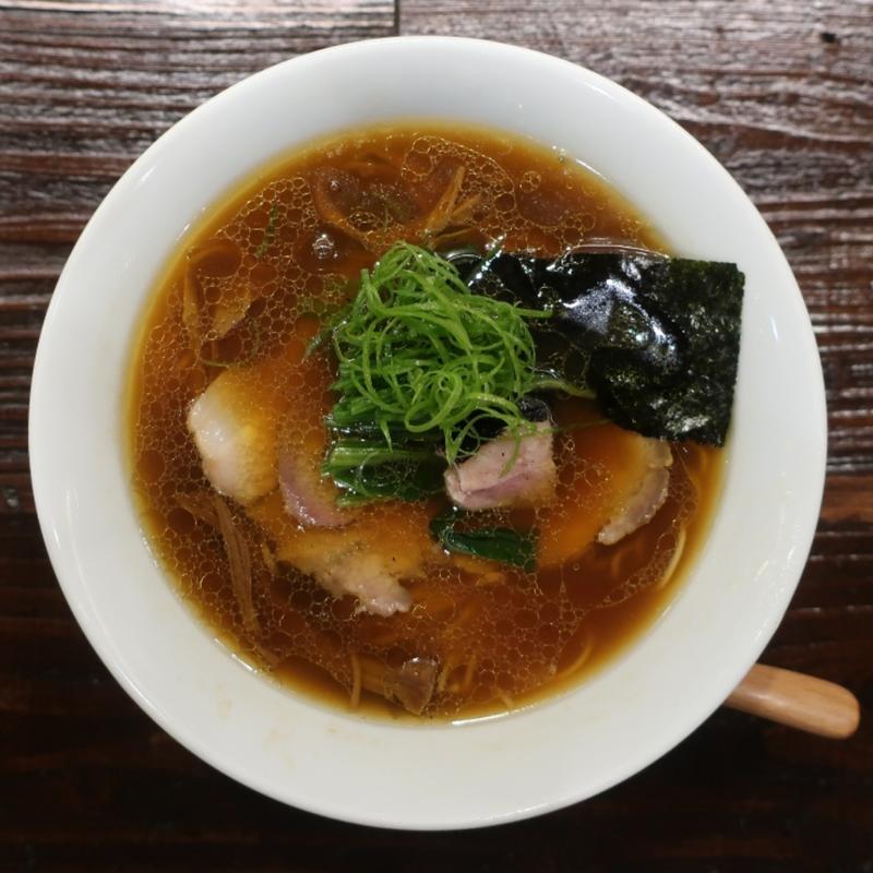 醤油らぁ麺(MENSHO District)