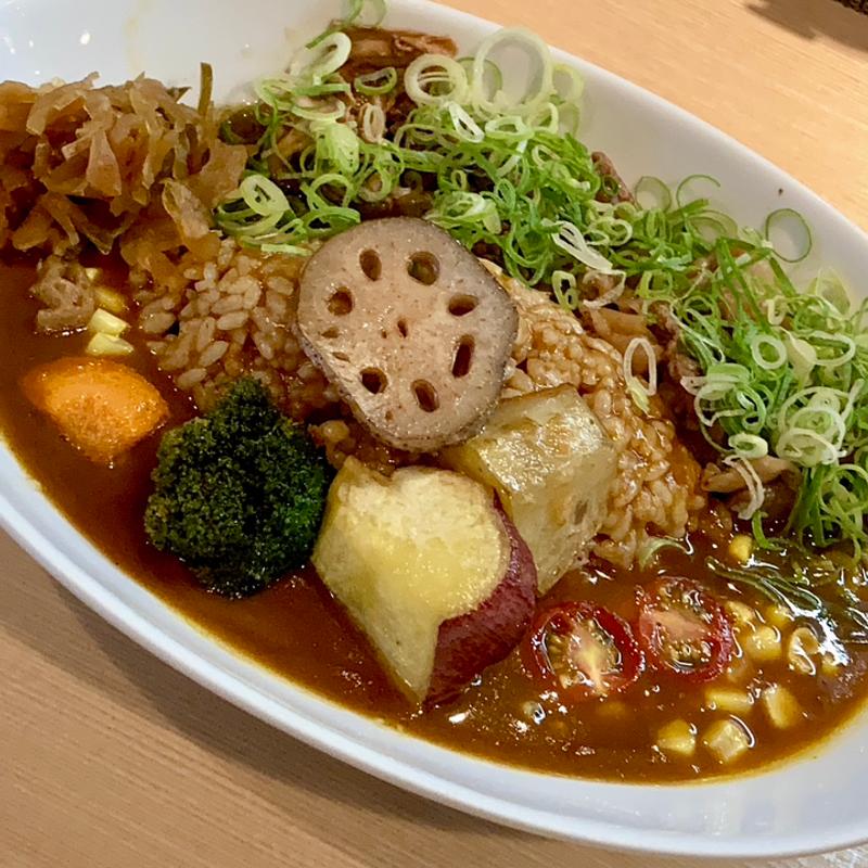 牛すじカレー トッピング野菜(マダム・カリー)