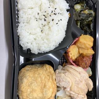 日替わりランチ　蒸し鶏ごまソース(テイクアウト&デリ musha)